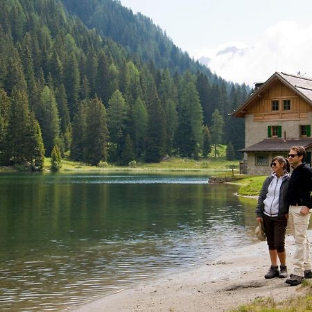 מדונה די קמפיליו Rifugio Lago Nambino מראה חיצוני תמונה