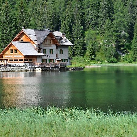 מדונה די קמפיליו Rifugio Lago Nambino מראה חיצוני תמונה
