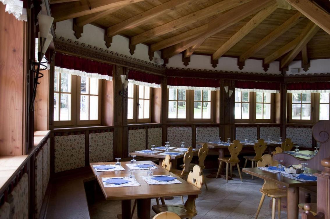 מדונה די קמפיליו Rifugio Lago Nambino מראה חיצוני תמונה