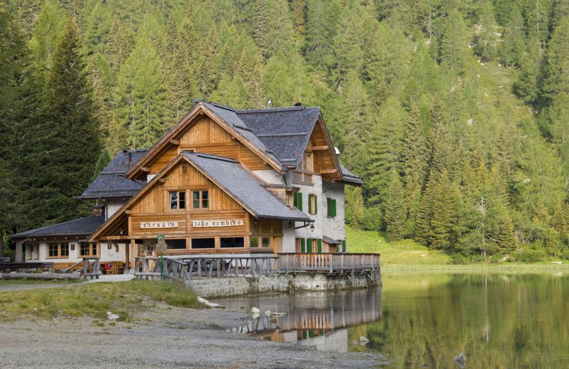 מדונה די קמפיליו Rifugio Lago Nambino מראה חיצוני תמונה