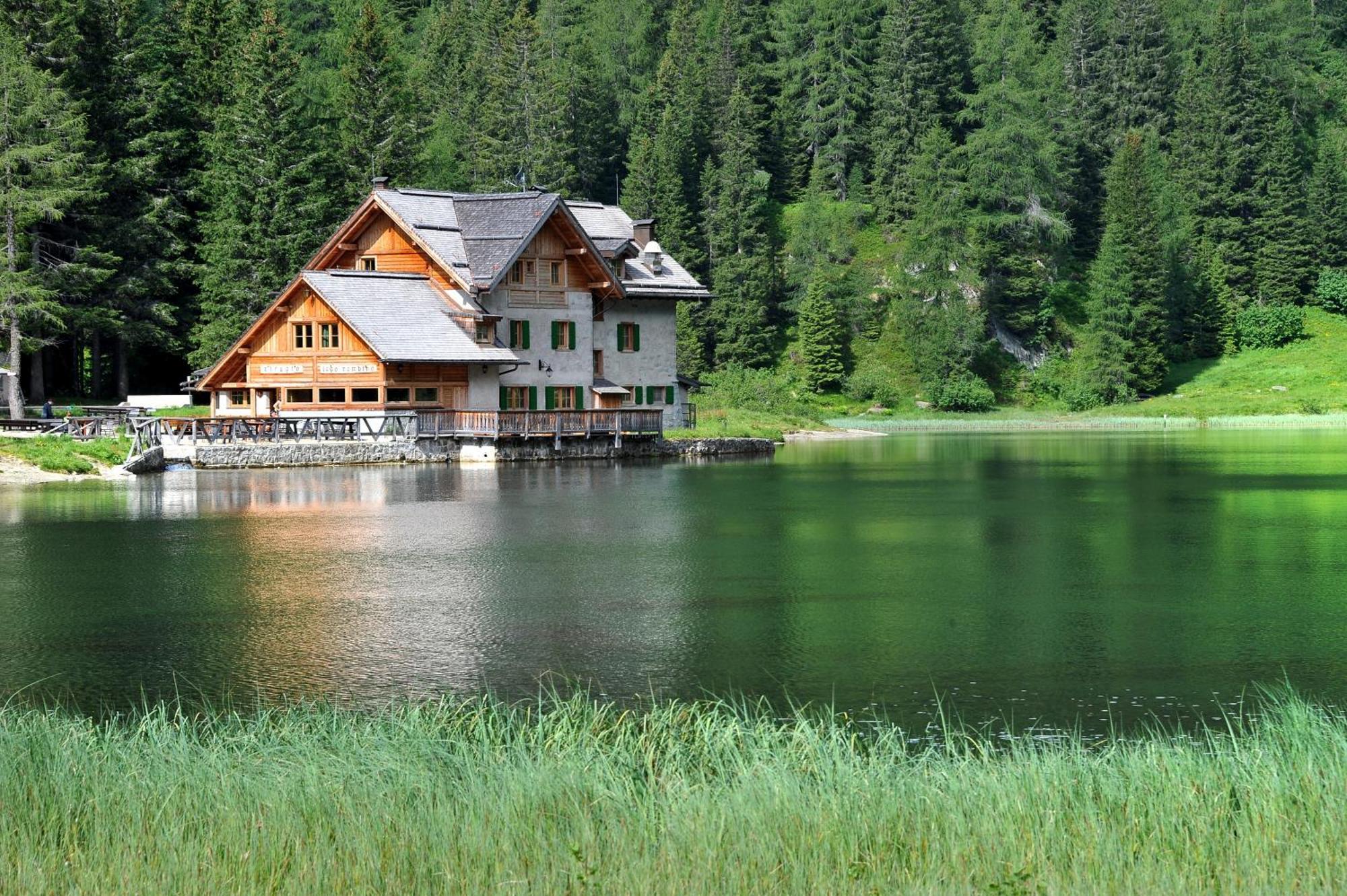 מדונה די קמפיליו Rifugio Lago Nambino מראה חיצוני תמונה